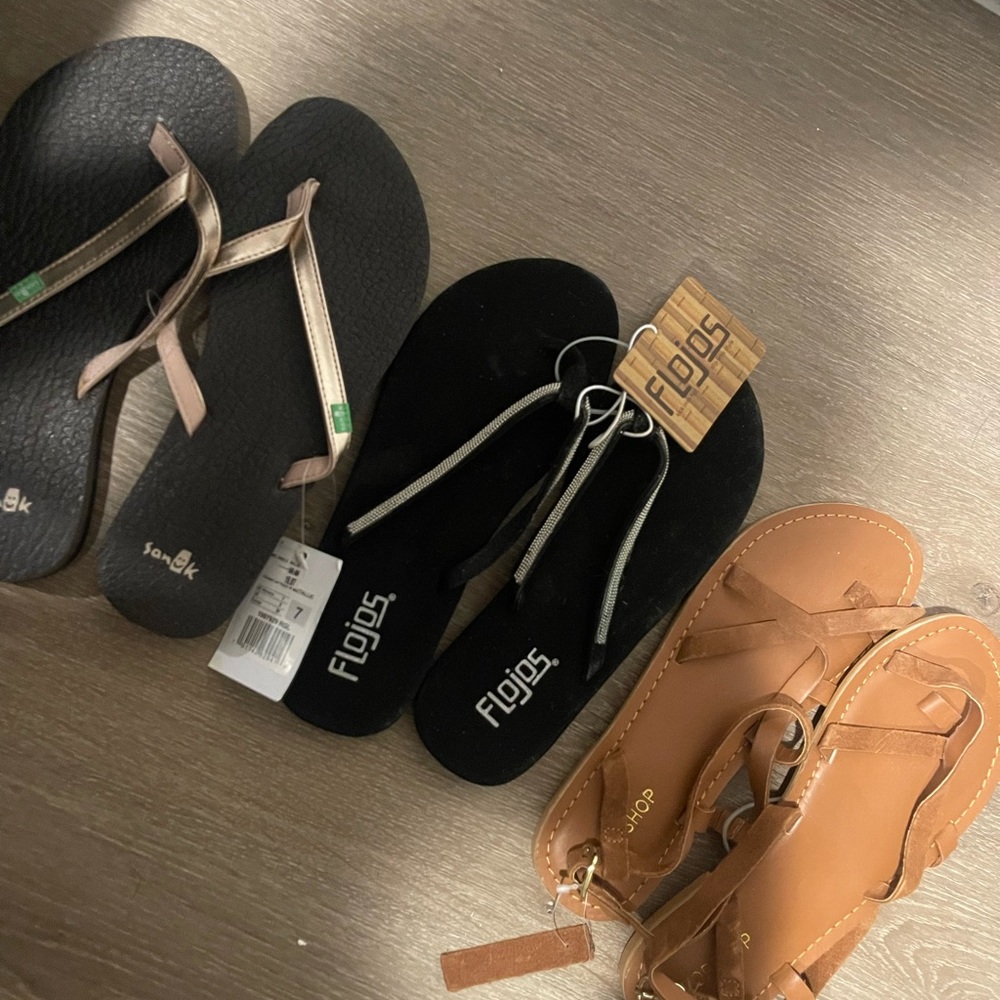 New sandals size 7 all for 15